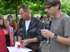 FÃ¶rderverein der Pohlitzer Regelschule übergibt Spende an Greizer Park
