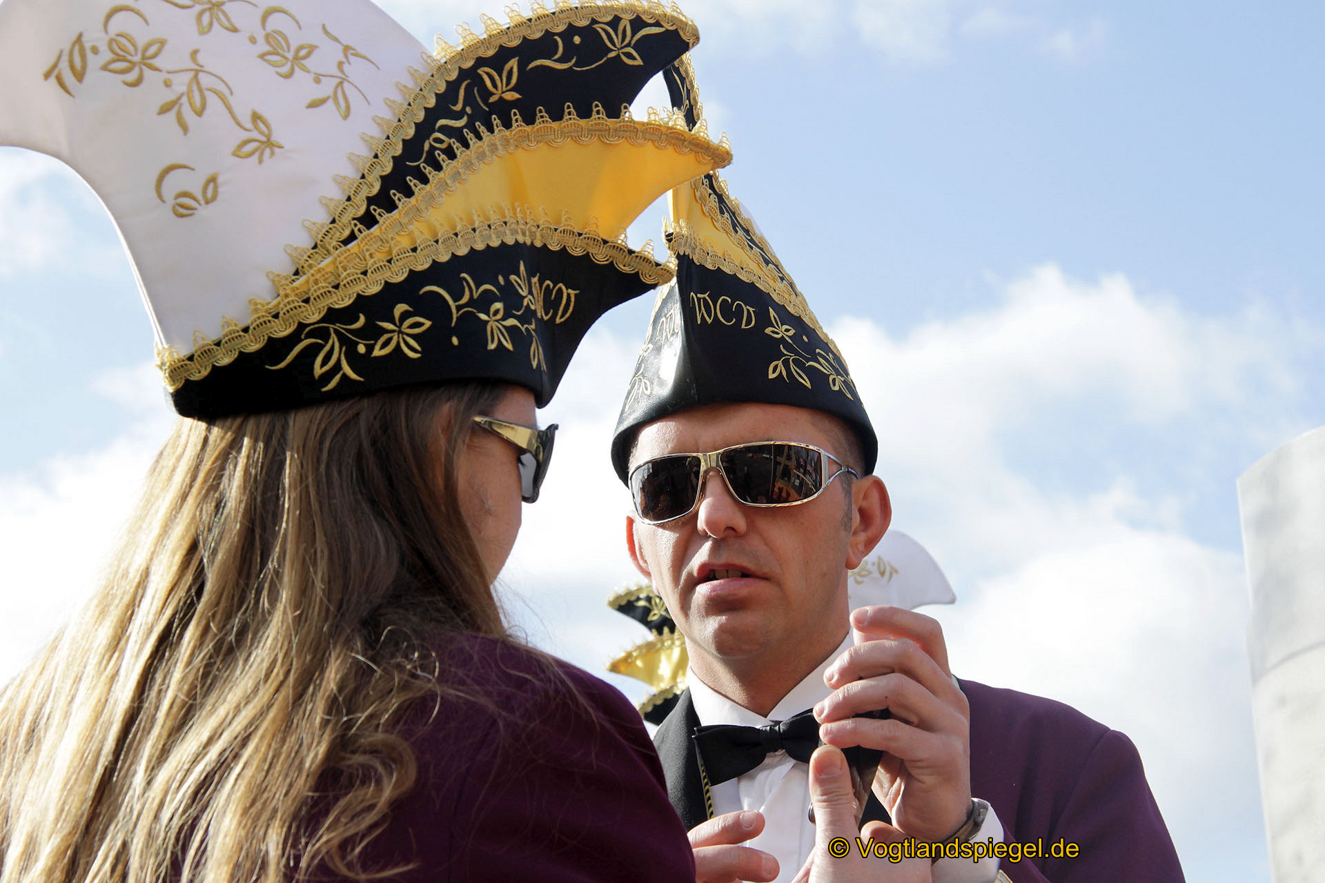 Achtzehn Vereine präsentieren sich beim 16. Rosenmontagsumzug durch Greiz