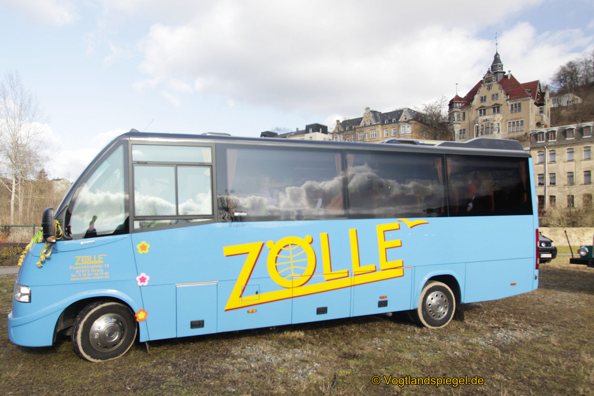 Achtzehn Vereine präsentieren sich beim 16. Rosenmontagsumzug durch Greiz
