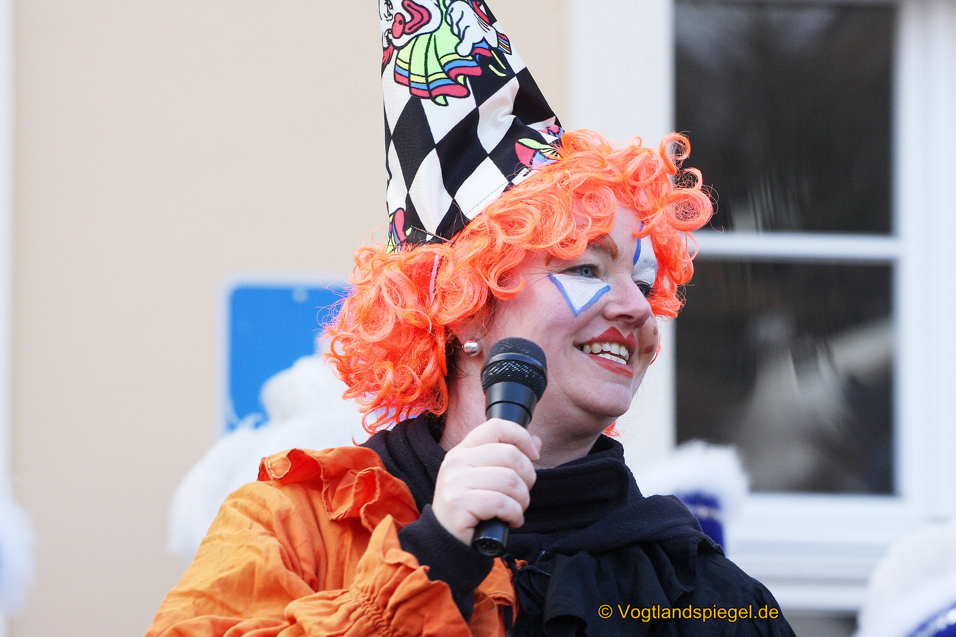 Achtzehn Vereine präsentieren sich beim 16. Rosenmontagsumzug durch Greiz
