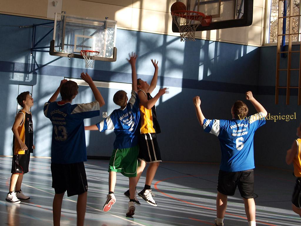 Freizeitbasketballer treffen sich zum Silvesterturnier des 1. SSV Greiz