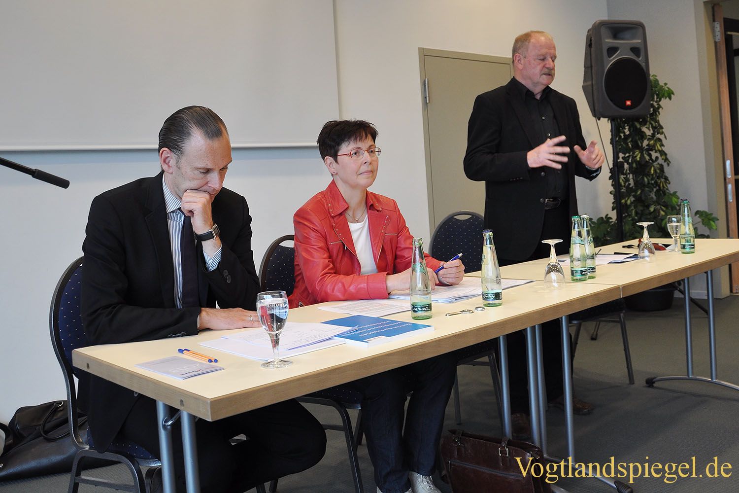 Kommunales Bildungswerkes Thüringen lud zum Infoabend in die Greizer Vogtlandhalle ein