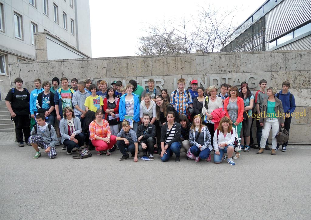 Schüler de Förderzentren Greiz und Zeulenroda fahren in den Thüringer Landtag