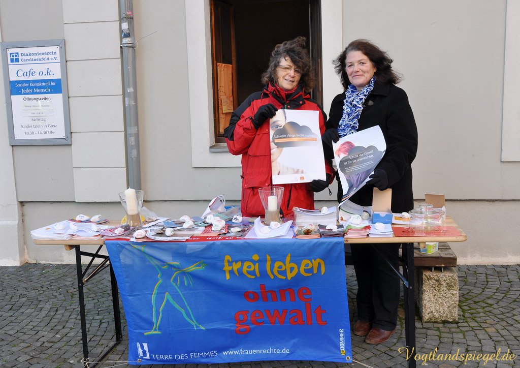 Informationstag des Frauenschutzhauses im Diakonieverein Carolinenfeld auf dem Greizer Kirchplatz