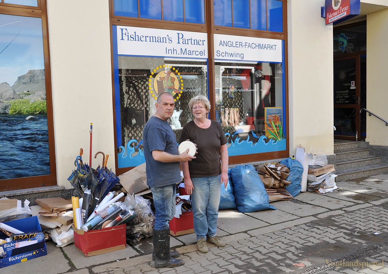 Greiz kämpft gegen das Juni-Hochwasser 2013