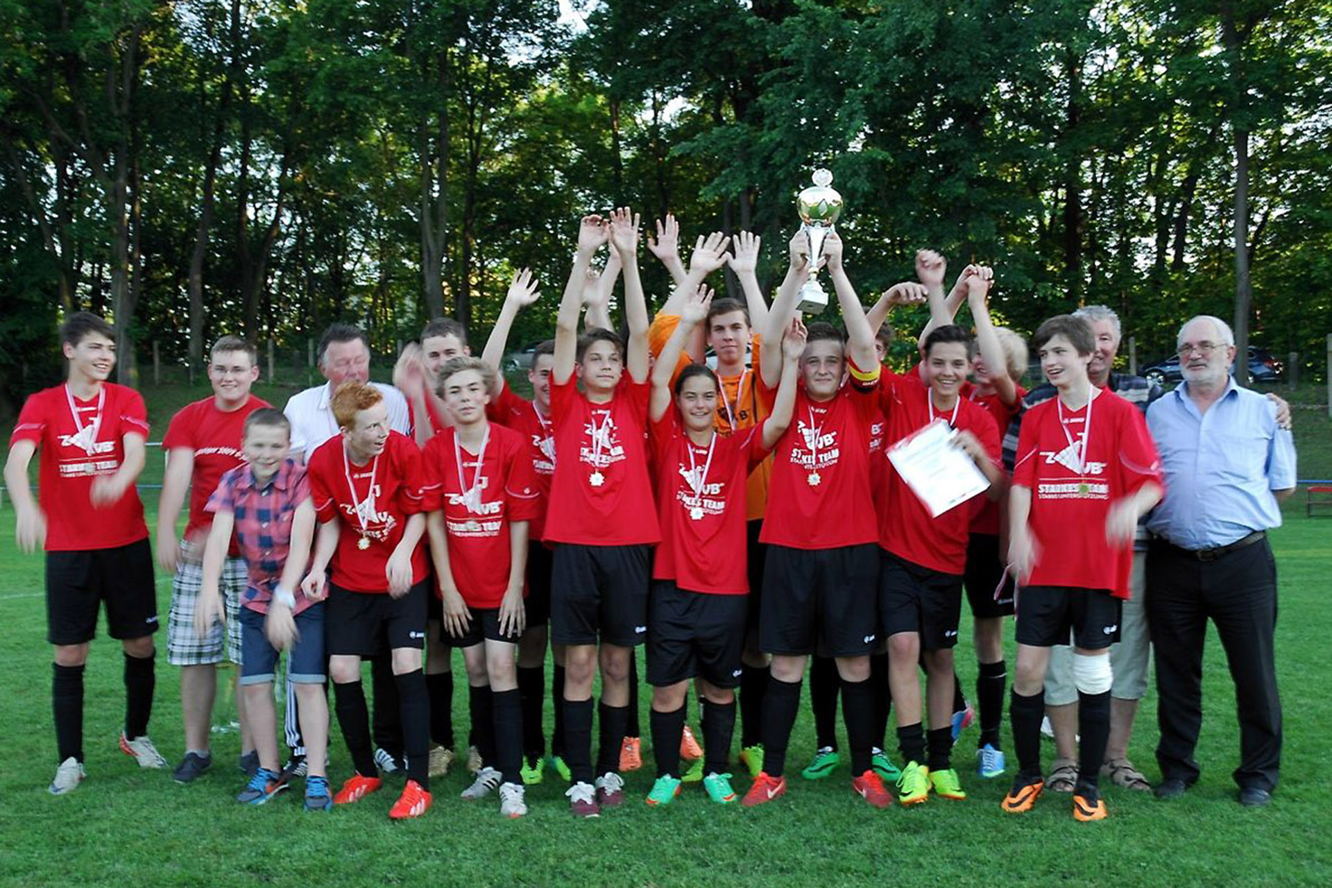 Fußball: C-Junioren freuen sich über Meistertitel