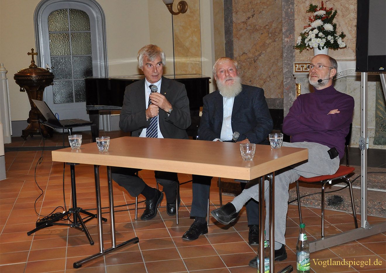 Prominente im Gespräch in der Greizer Stadtkirche