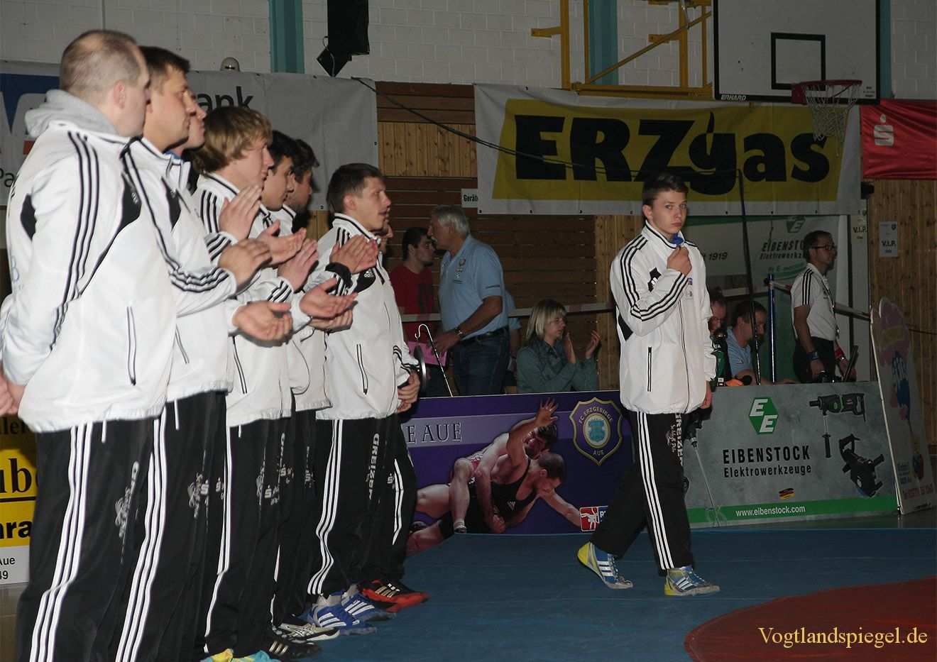 2.Bundesliga Nord Ringen: FC Erzgebirge Aue gegen RSV Rotation Greiz
