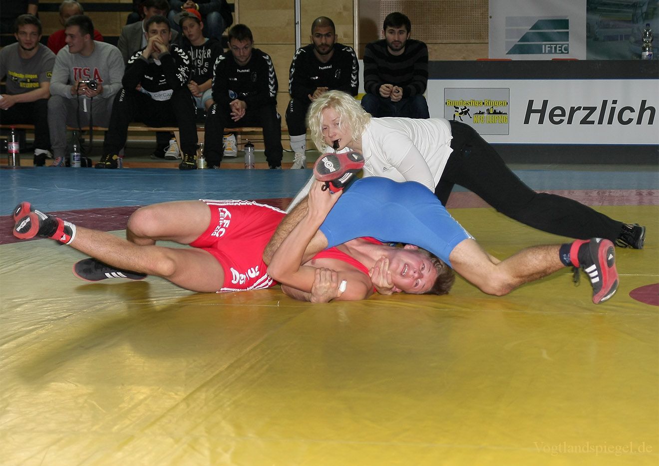 2.Bundesliga Nord Ringen: KFC Leipzig gegen RSV Rotation Greiz