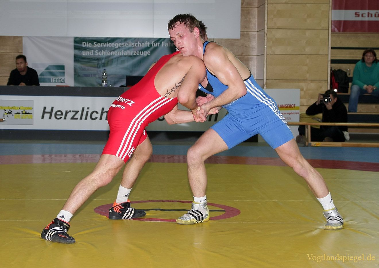2.Bundesliga Nord Ringen: KFC Leipzig gegen RSV Rotation Greiz