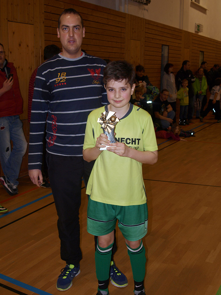 Grundschule Auma holt den Rudi-Geiger-Pokal