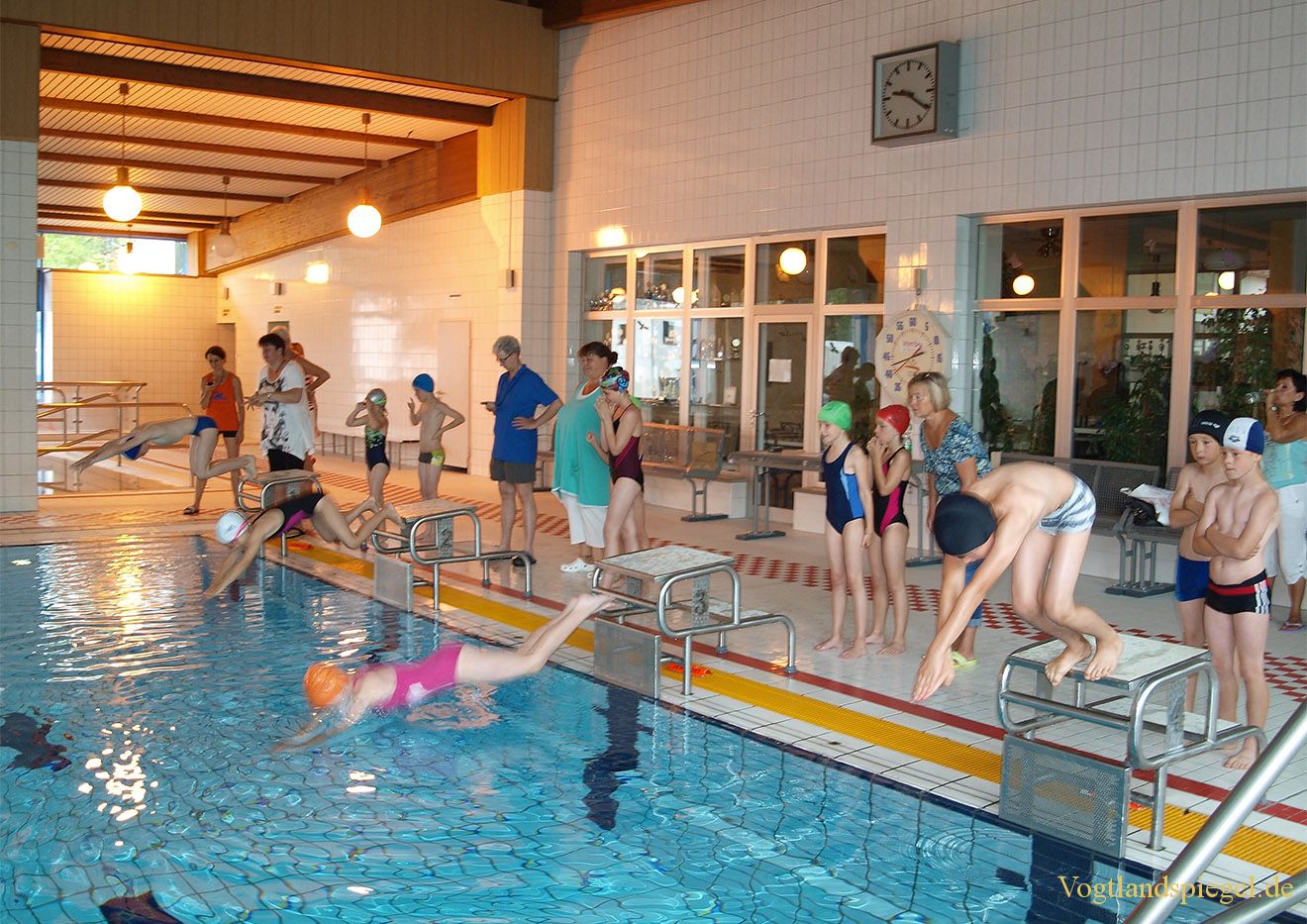 Grundschule Mohlsdorf siegte beim Wanderpokalwettkampf Schwimmen