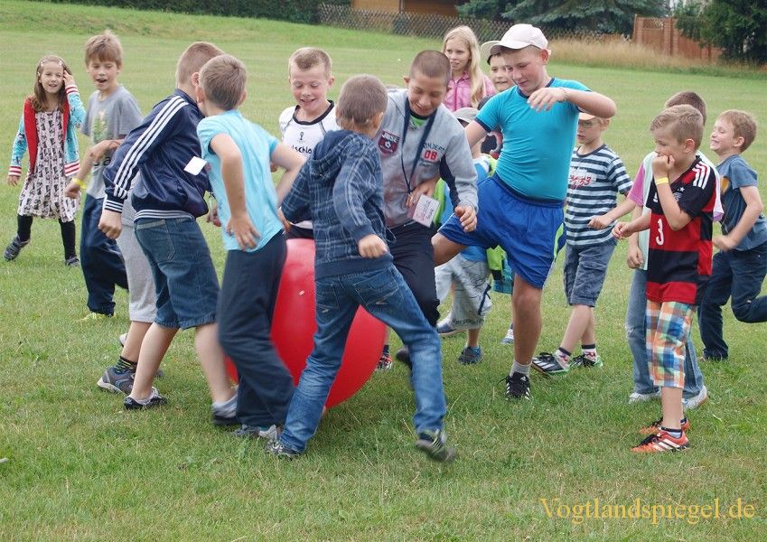 Mit Kindern aus Tschernobyl tollen Ferientag erlebt