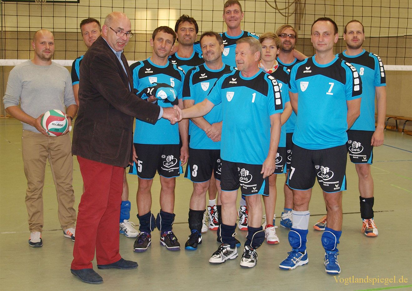Volleyballer des Hainberger SV mit neuer Spielkleidung