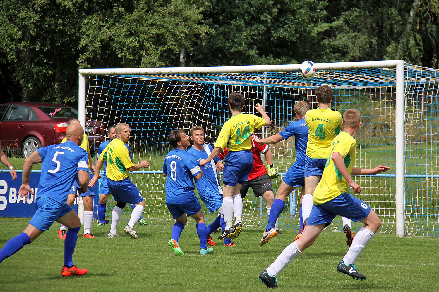 Fußball Kreisliga: Blau-Weiß Greiz nimmt Punkt mit