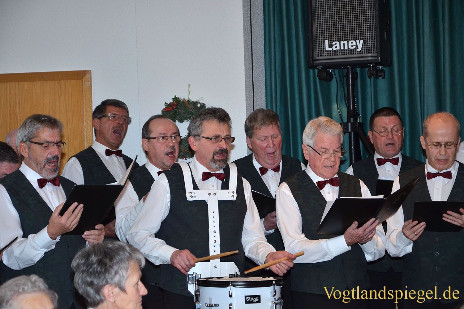 Männerchor Mohlsdorf und Gäste stimmen musikalisch auf Weihnachten ein