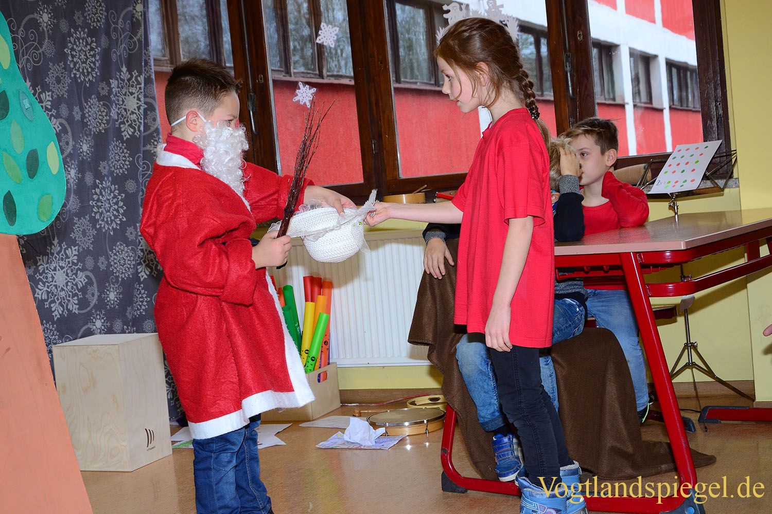 Grundschule Greiz-Pohlitz: Weihnachtsprogramm erfreut die Großeltern