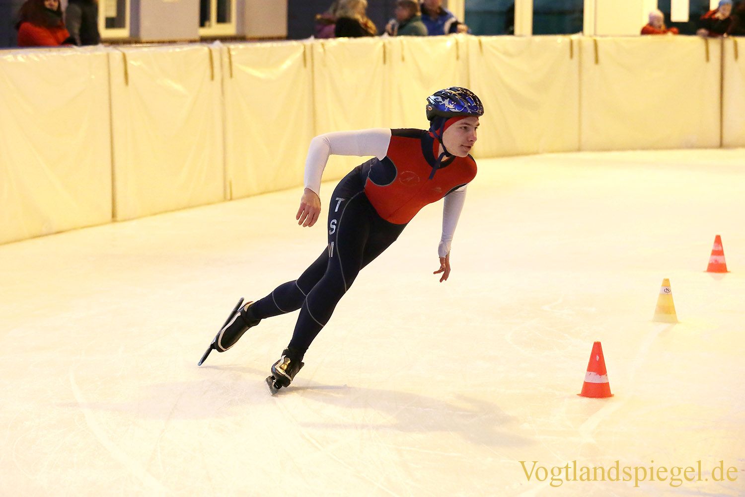Eissportfläche Greiz: 10. Vogtlandspiele im Eiskunst-und Eisschnelllauf