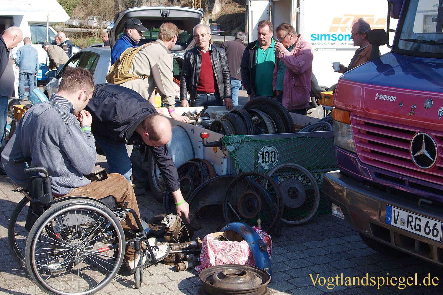 Neumühle: Besucherandrang beim 19. ADAC-Oldtimer-Ersatzteilemarkt
