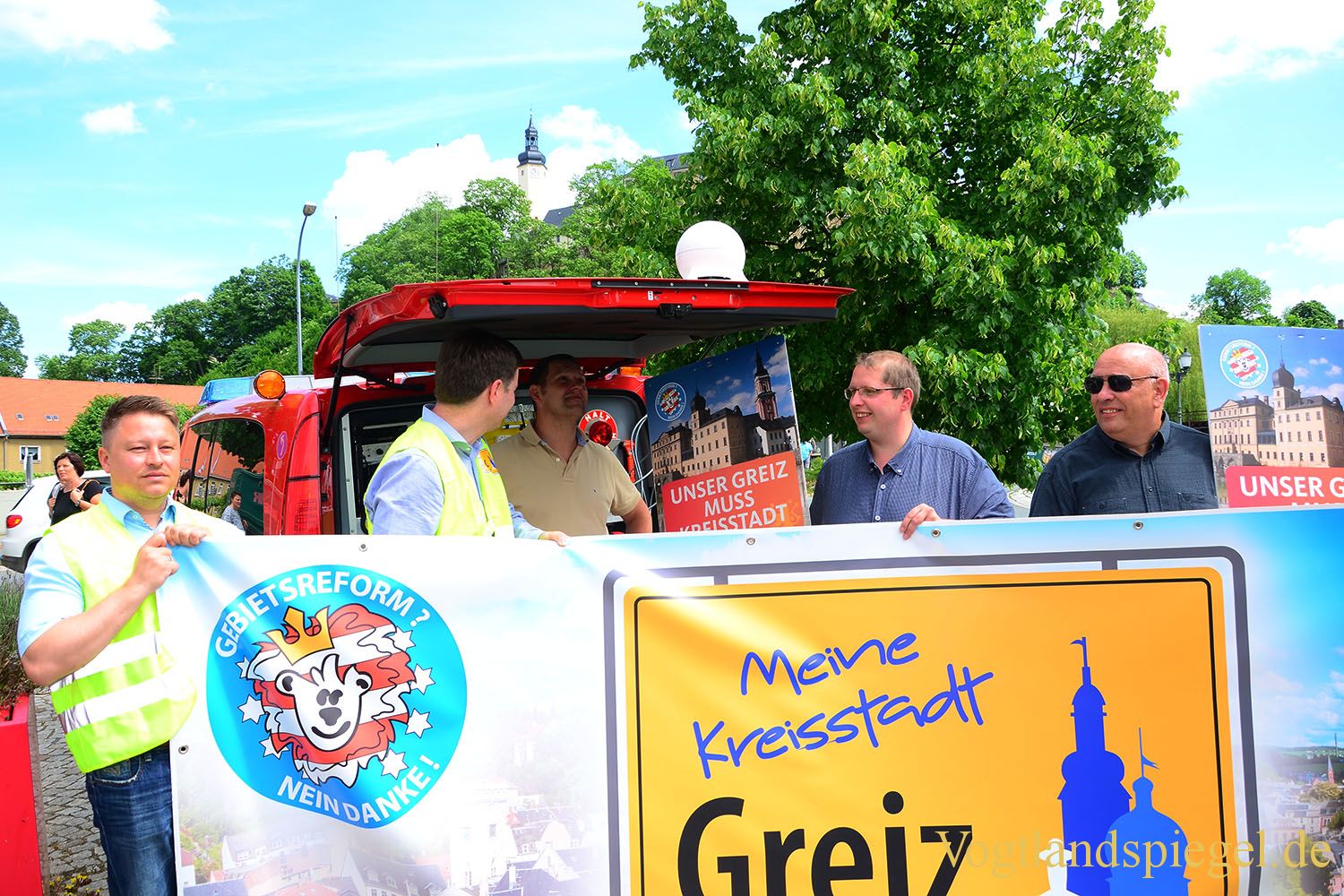 Greizer setzten ein Zeichen für den Erhalt der Kreisstadt Greiz