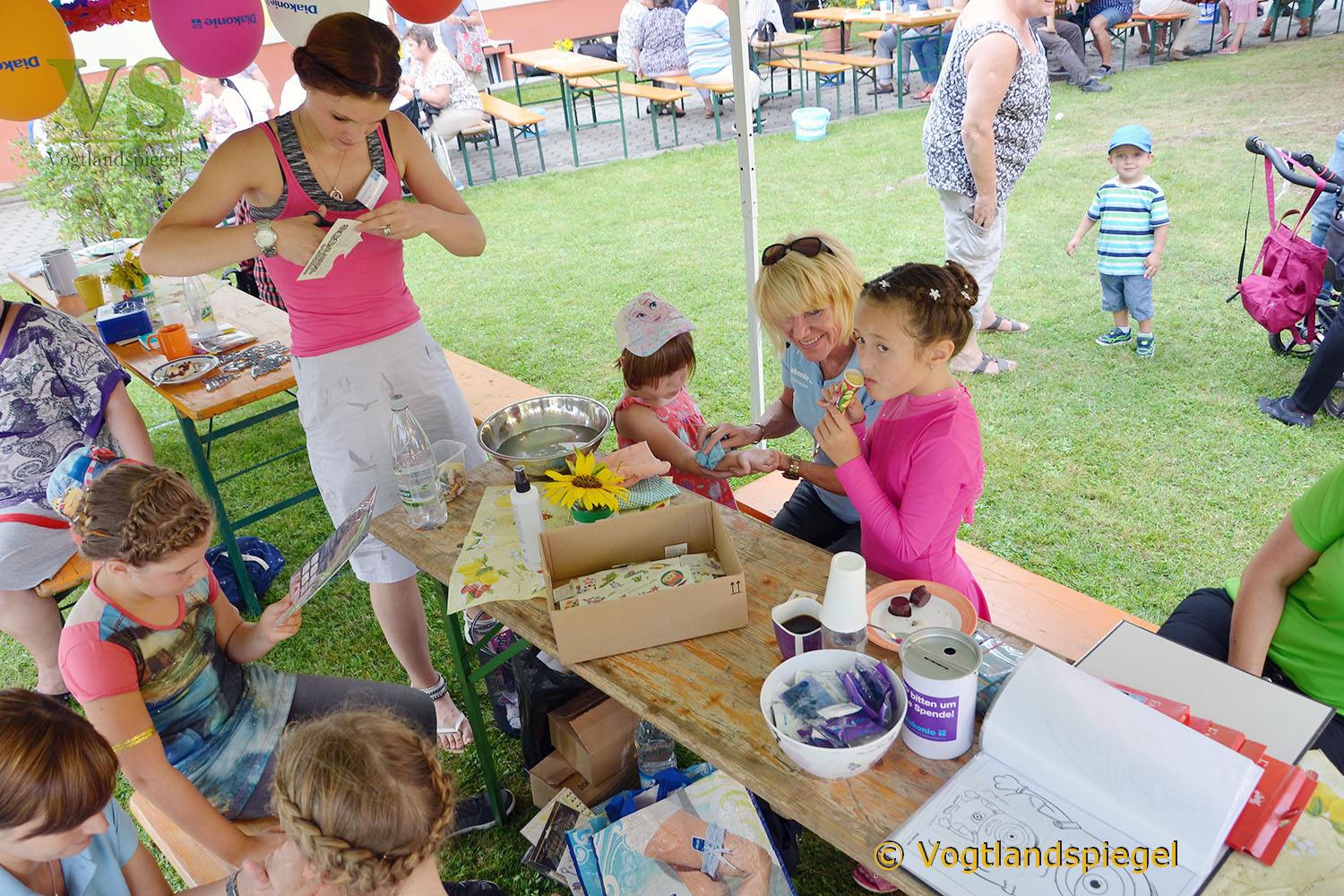 Sommerfest in Carolinenfeld: Lebensfreude und herzliches Miteinander