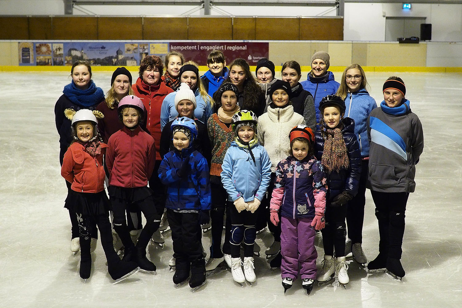 Heiß auf Eis - Eissaison für Eiskunstläufer des HSV in Greiz gestartet