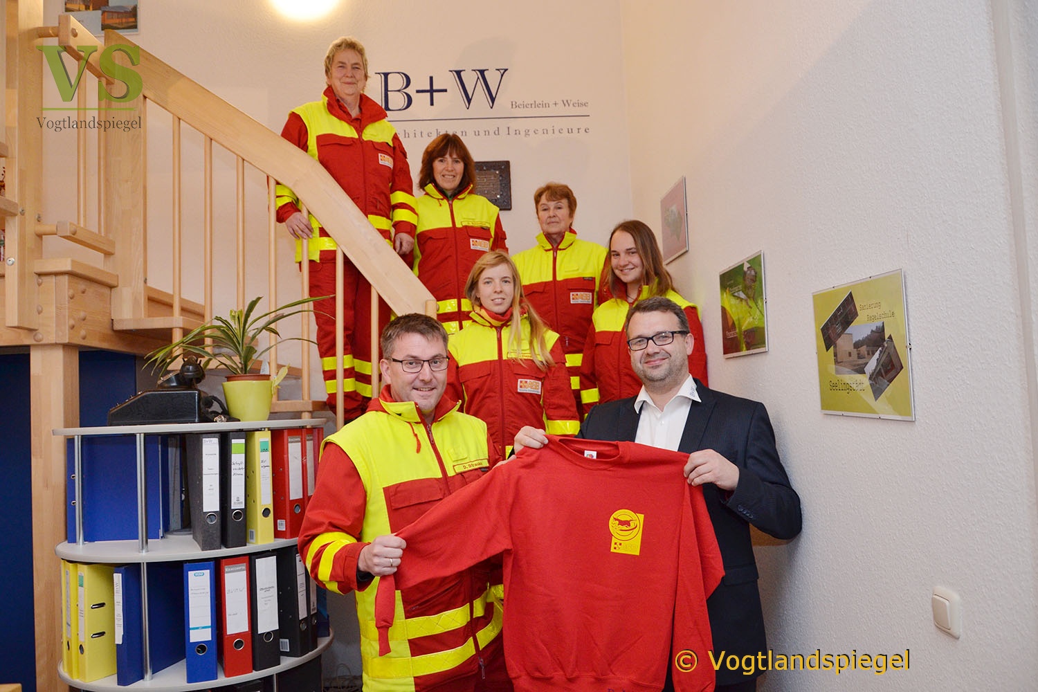 Neue Sweatshirts für ASB Rettungshundezug Ostthüringen