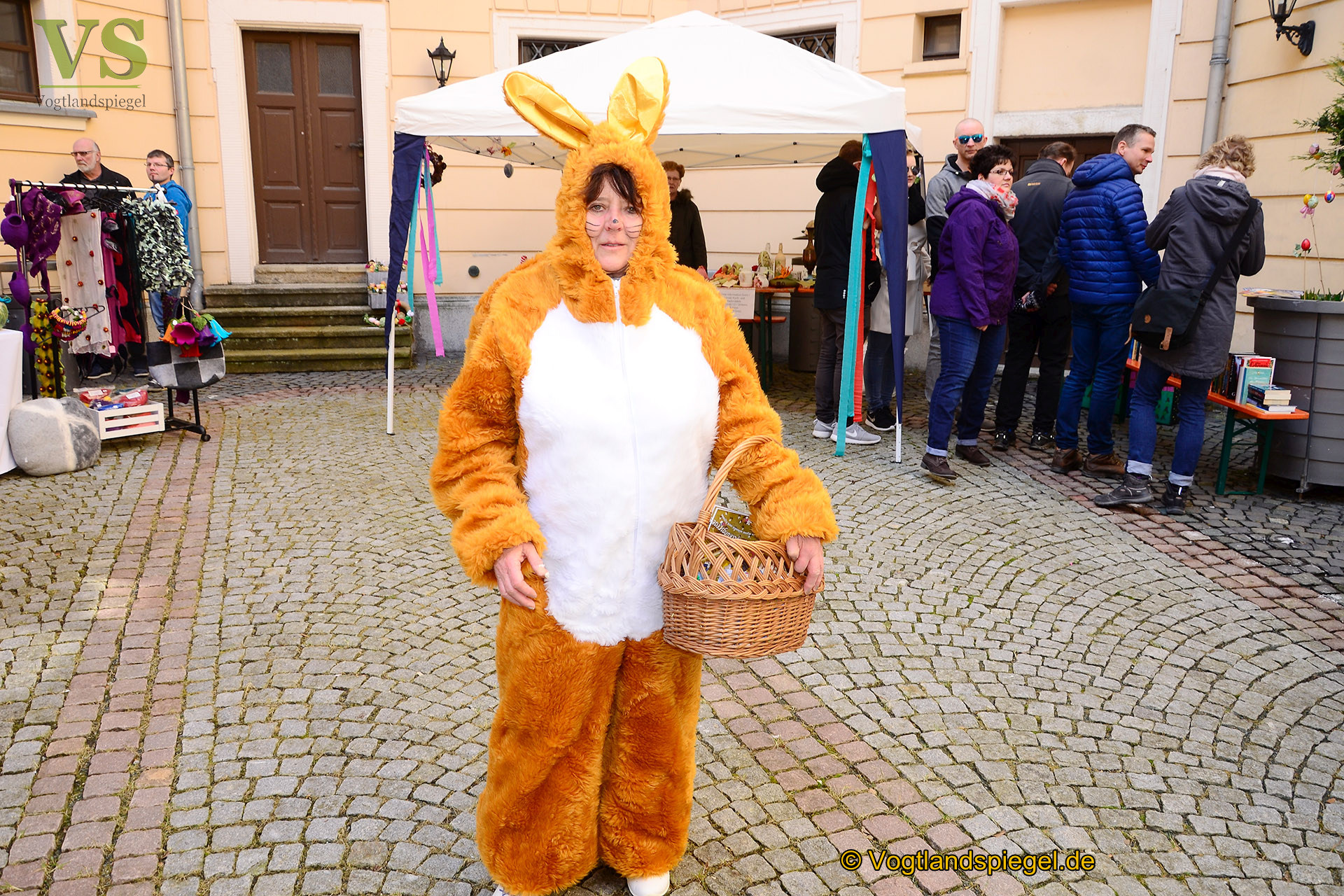 Greizer und Gäste der Stadt strömen zu "Ostern in den Höfen"