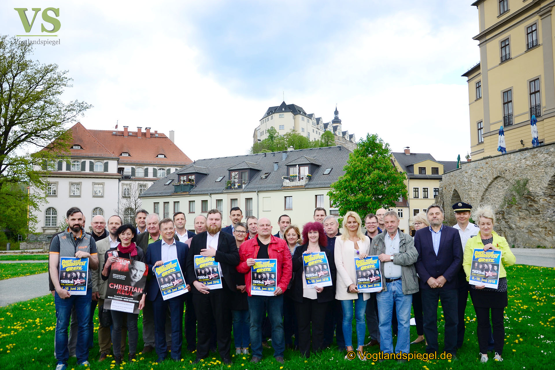 Park-und Schlossfest 2018: Sponsoren und Unterstützer treffen sich zum gemeinsamen Foto