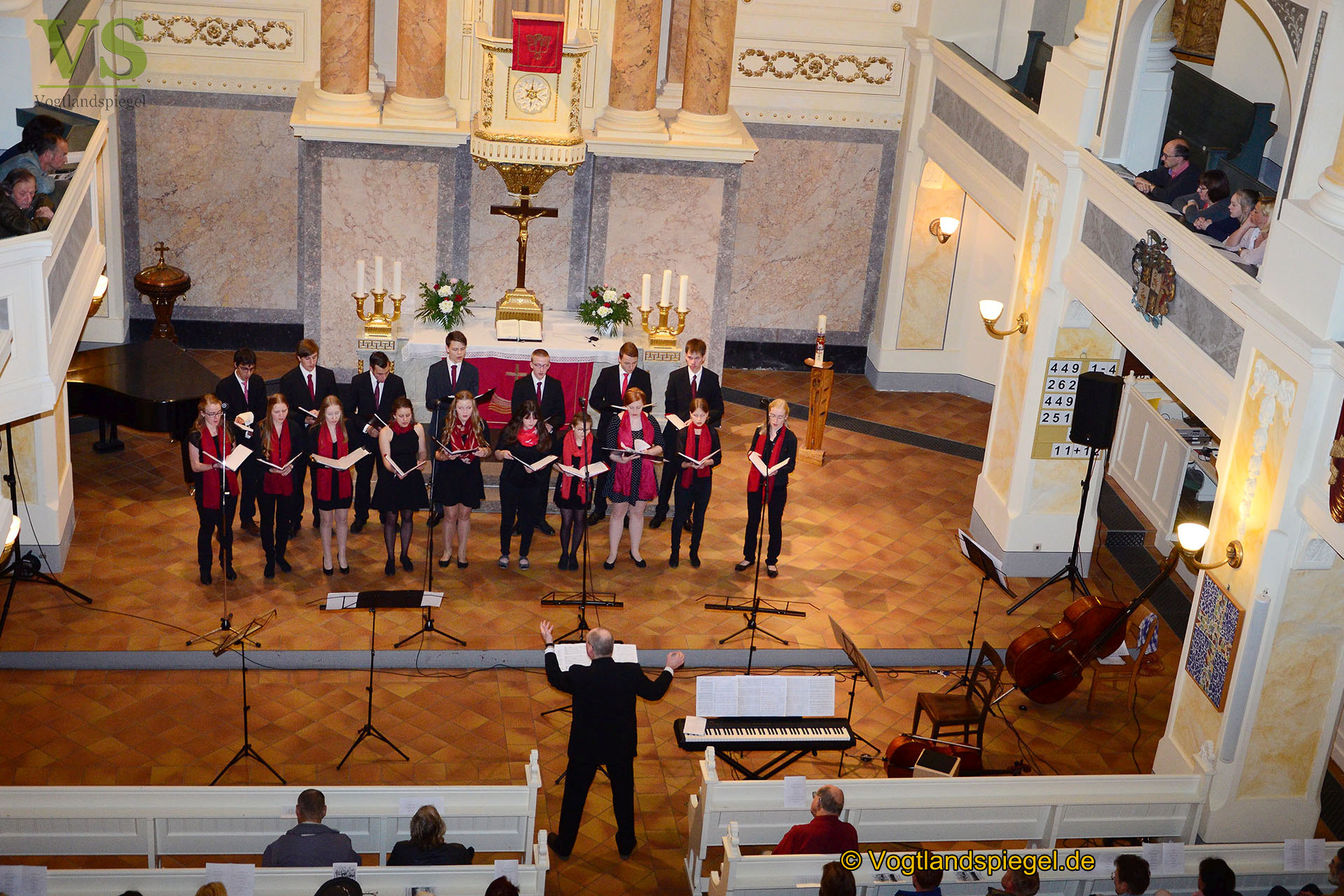 Stehende Ovationen für den Jugendchor und die Junge Hofkapelle an St. Marien