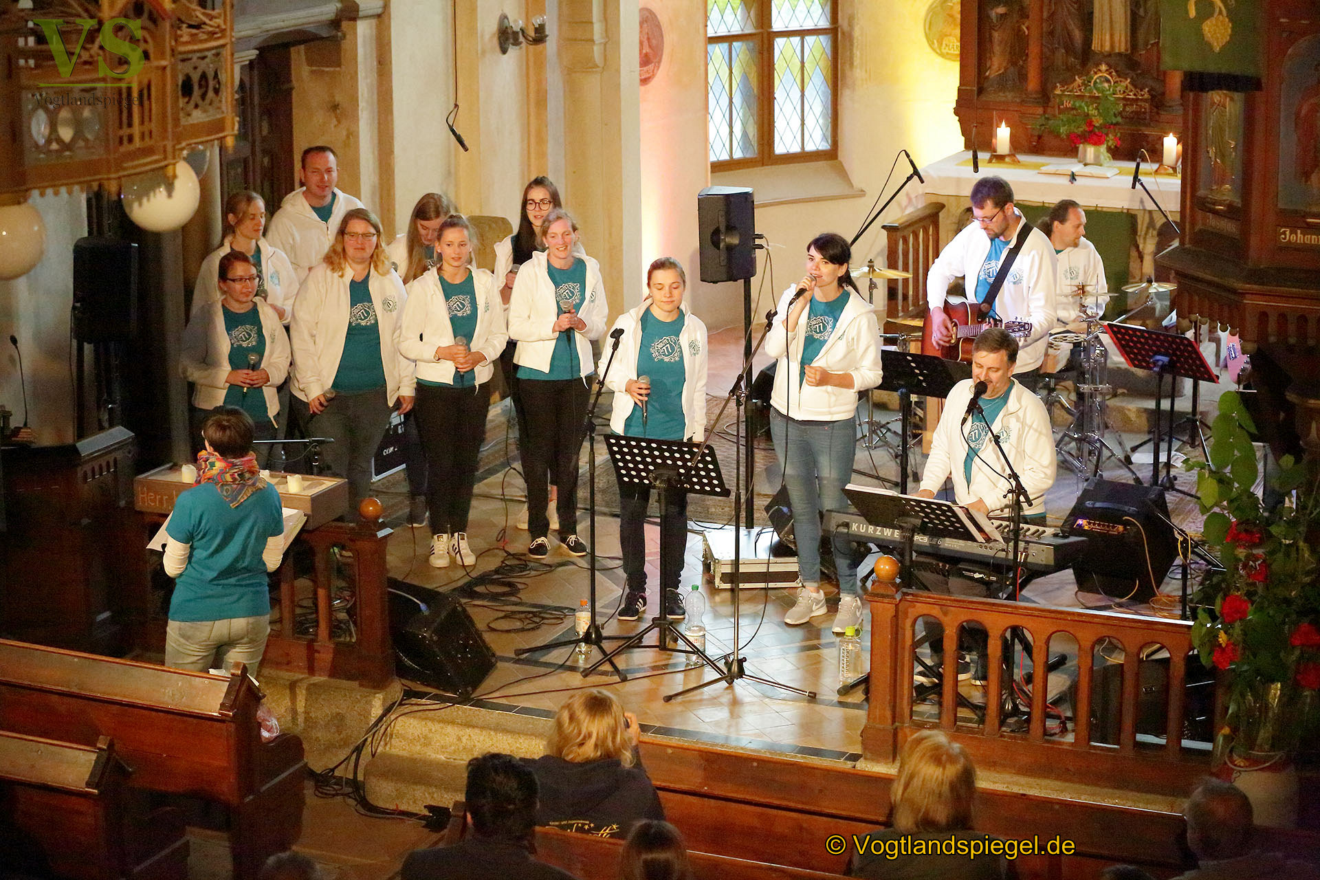 Pohlitzer Kirche: Lobpreisband Route 77 gab mitreißendes Konzert