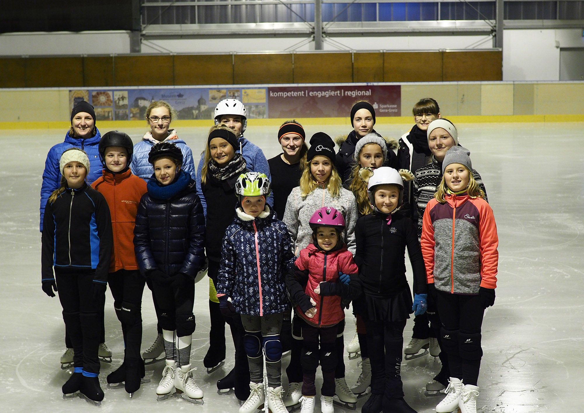 Saisonauftakt für Eiskunstläufer auf dem Greizer Eis