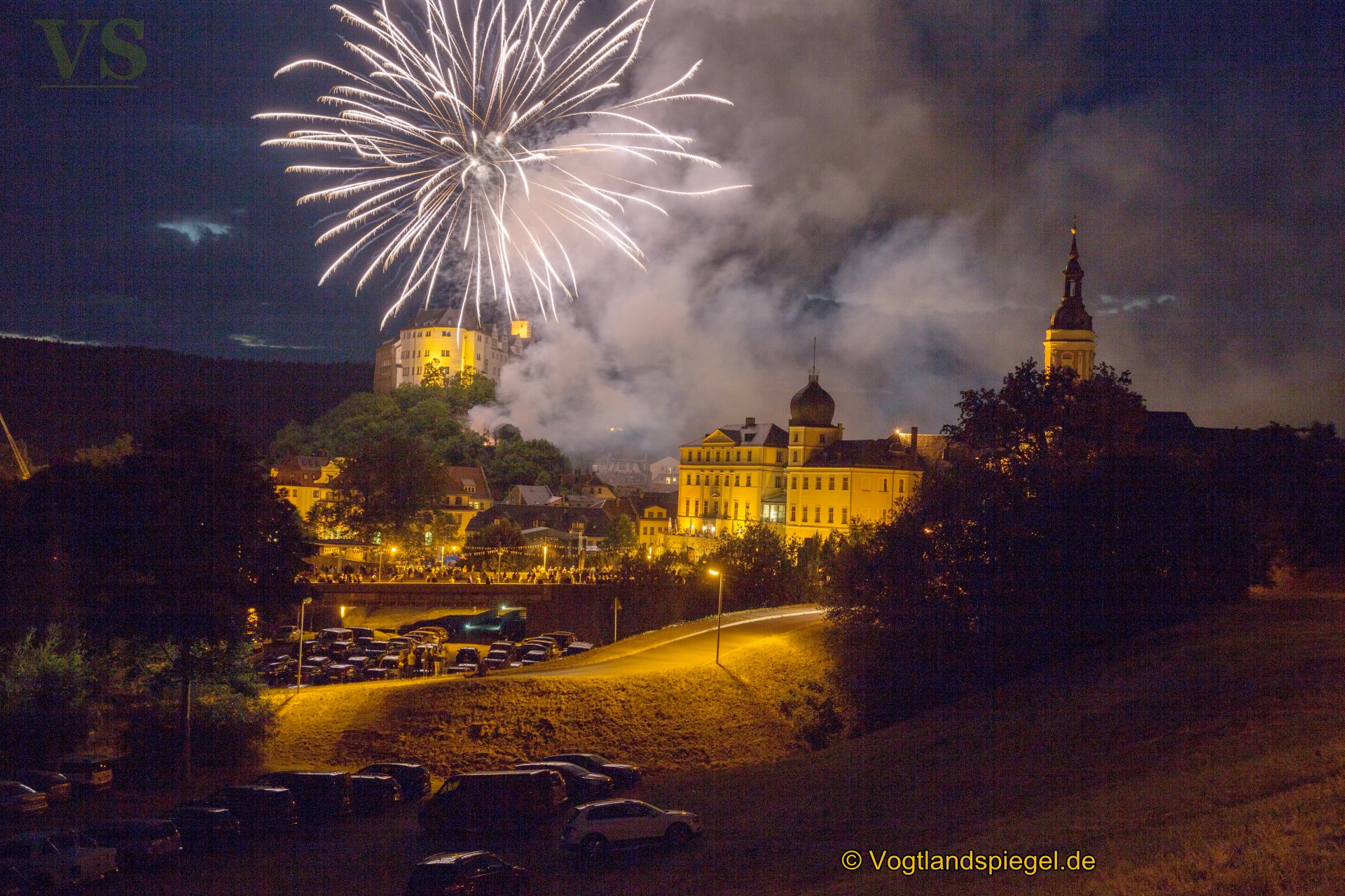 Ein großes Feuerwerk mit Musik krönte am Sonntagabend das 26. Greizer Park-und Schlossfest.