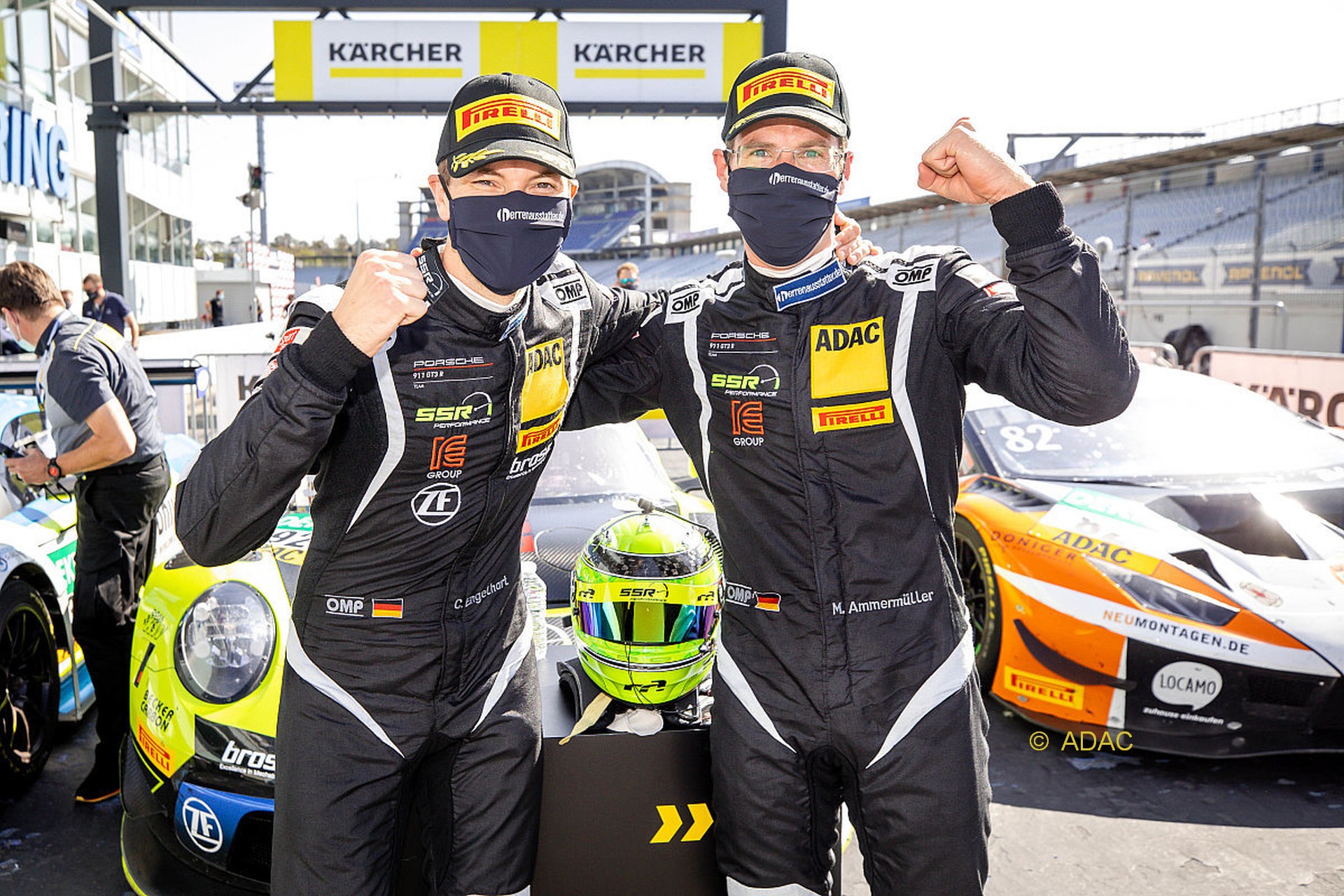 Das Porsche-Duo Ammermüller/Engelhart holt den Titel beim ADAC-GT-Masters