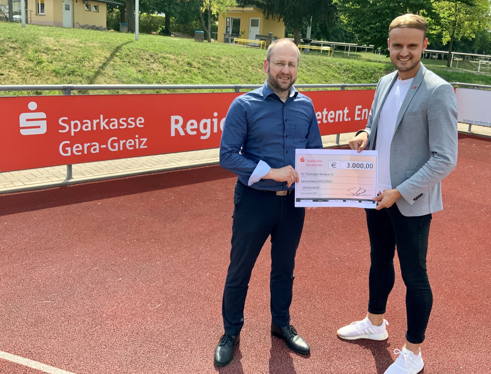 parkasse ist Premiumsponsor des FC Thüringen Weida