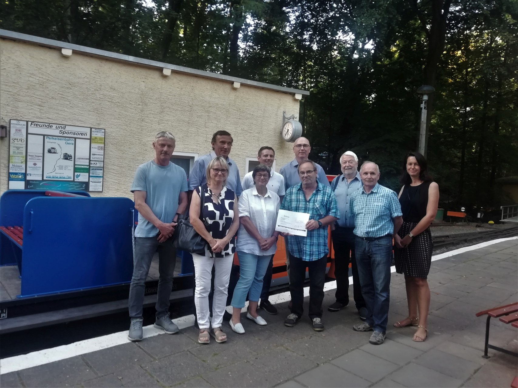Rotary Club Gera setzt Engagement für Parkeisenbahn fort