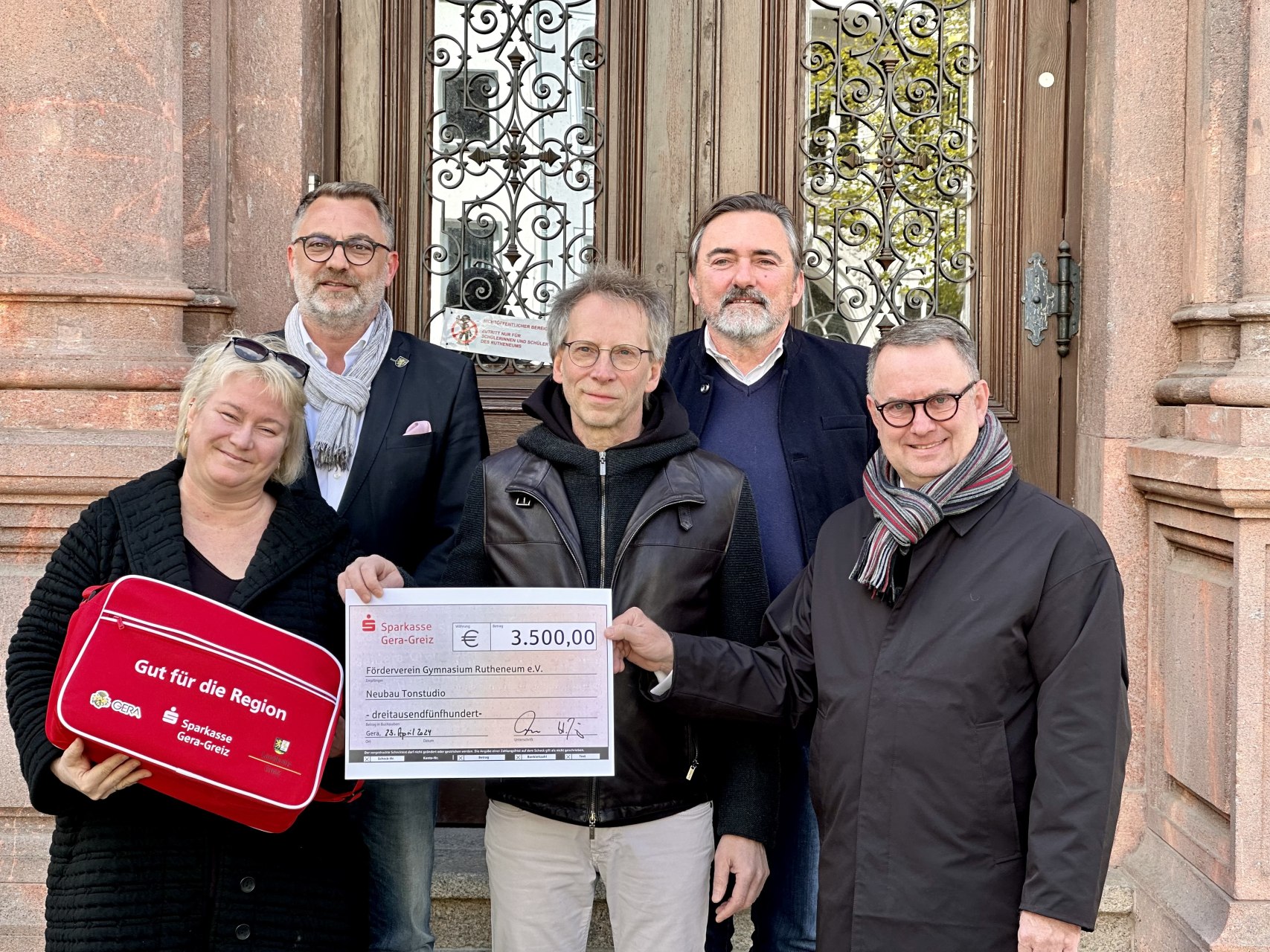 Sparkasse Gera-Greiz unterstützt Neubau des Tonstudios am Goethe-Gymnasium/Rutheneum