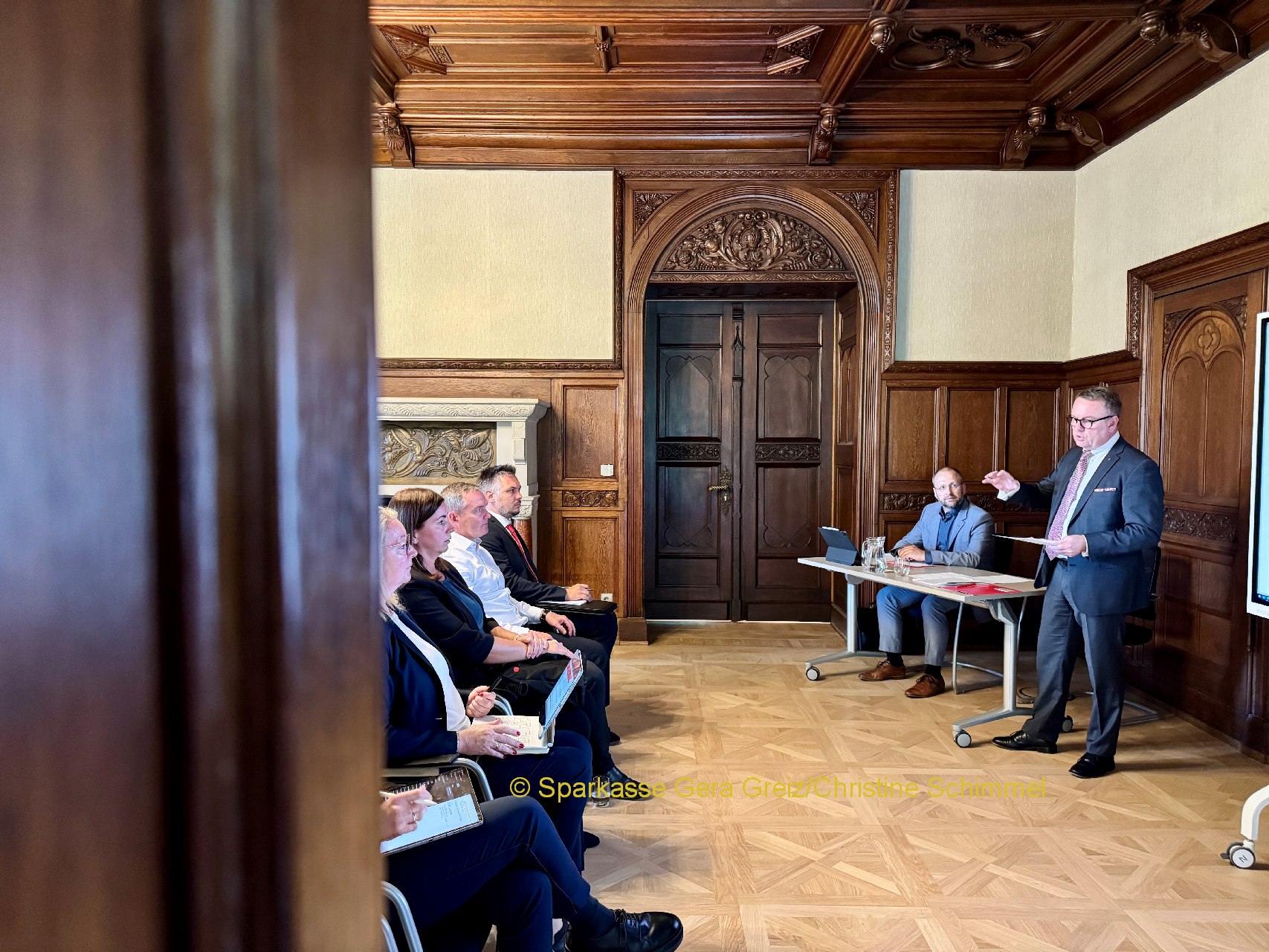 Sparkasse Gera-Greiz lädt Mitarbeiter zur ersten internen Veranstaltung in die Villa Hirsch ein