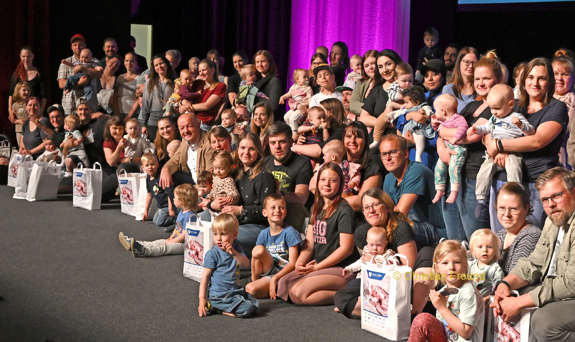 7. Babyempfang in Greizer Vogtlandhalle und Kinderfest