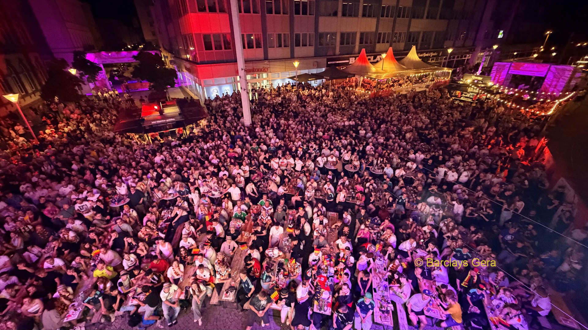 Geras größtes Public Viewing zur Fußball-WM geht mit Abschlussparty und Finalspiel zu Ende